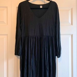 Black Long Sleeve Waist-Defined V-Neck Dress
